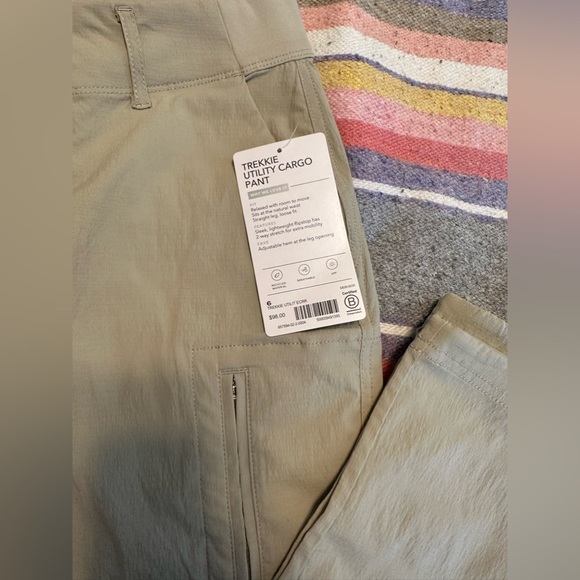 Athleta Trekkie utility cargo pants - Picture 5 of 10